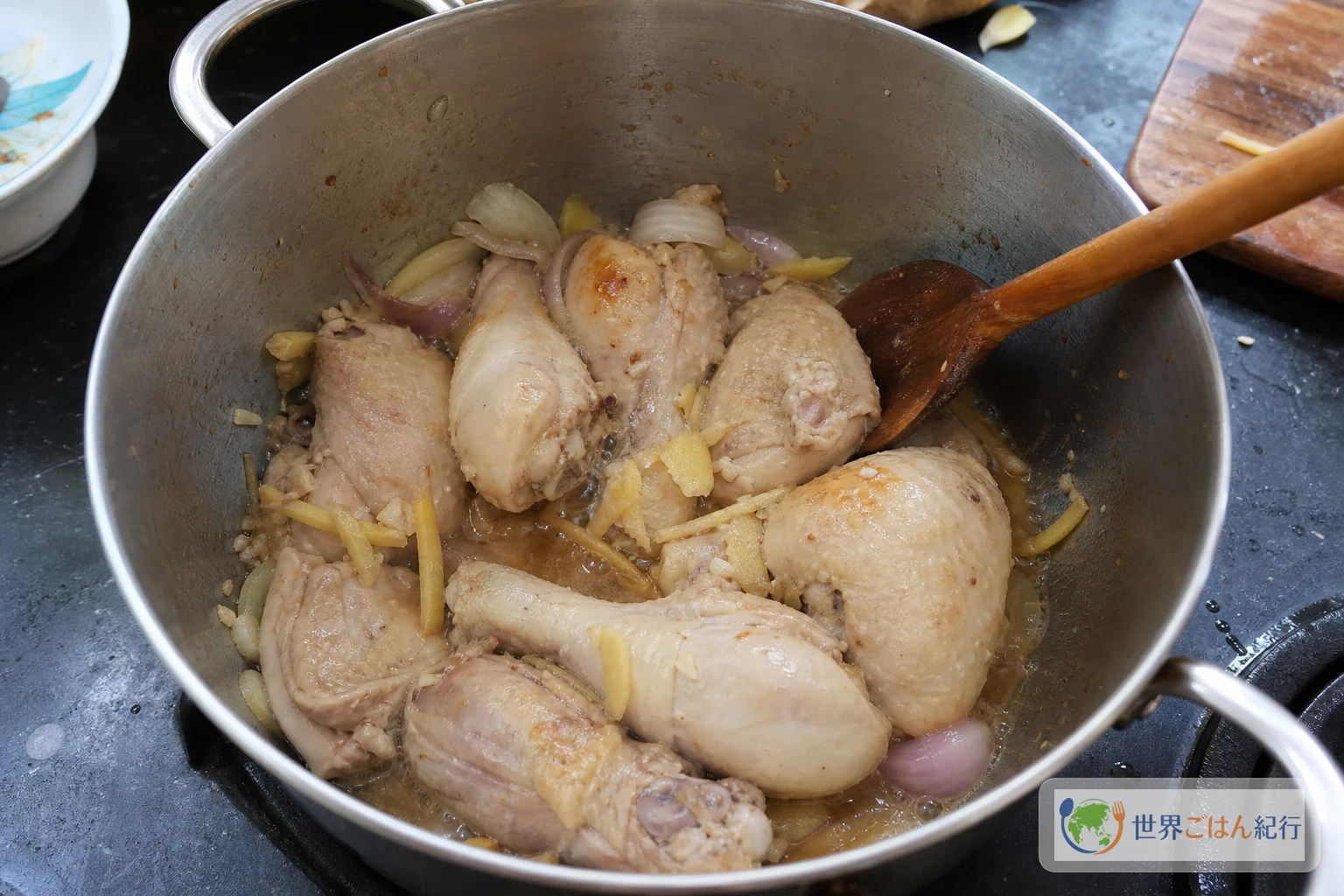 手順3: 鶏肉にパティスを絡める